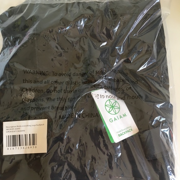 gaiam hold everything backpack